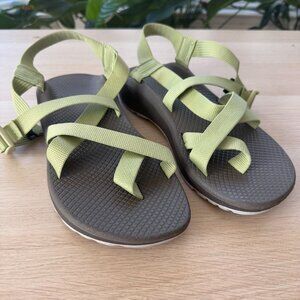 Chaco Womens Z/Cloud Sandals Olive Green Size 9 Adjustable Straps Durable Sole